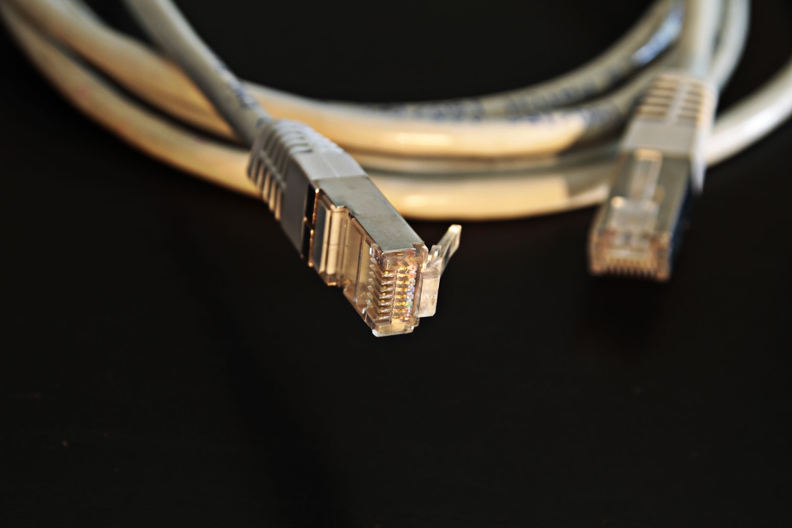 Ping, latence, jitter : tout comprendre pour mieux jouer en ligne